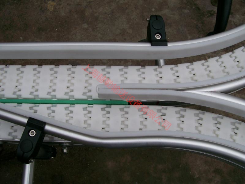 擋板板式輸送機(jī)、不銹鋼面板輸送機(jī)、提升板鏈輸送機(jī)